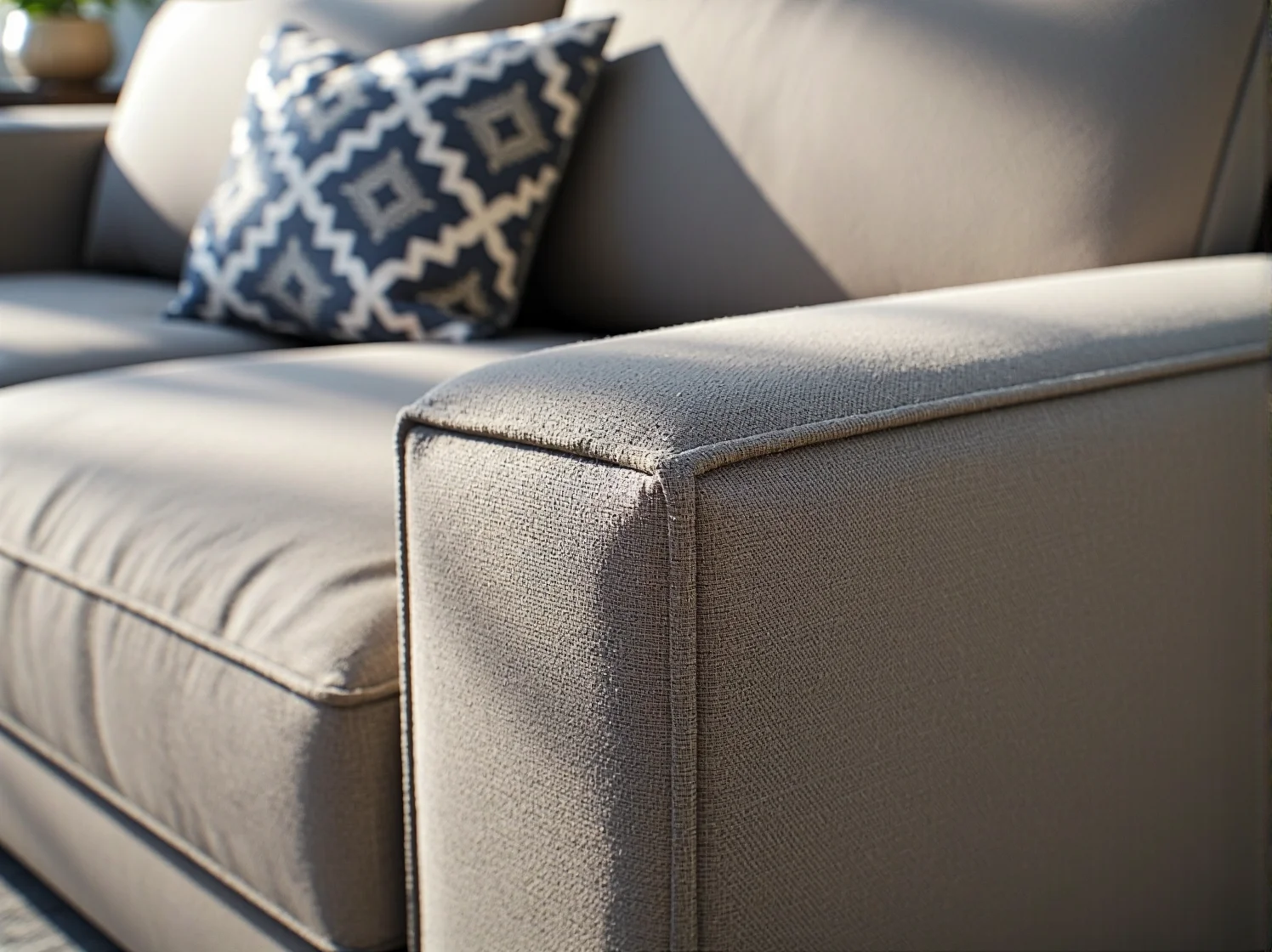 Czyszczenie tapicerki sofy parownicą jako skuteczny sposób na odświeżenie mebla